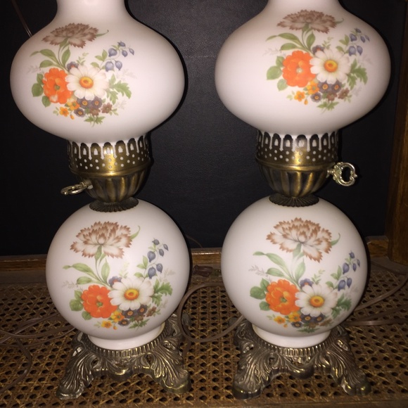 Pair of Hedco trilight lamps - Picture 2 of 2